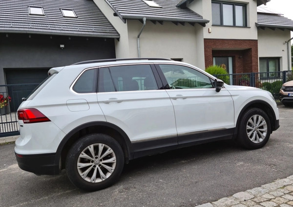 Volkswagen Tiguan cena 107999 przebieg: 55000, rok produkcji 2019 z Złoty Stok małe 704
